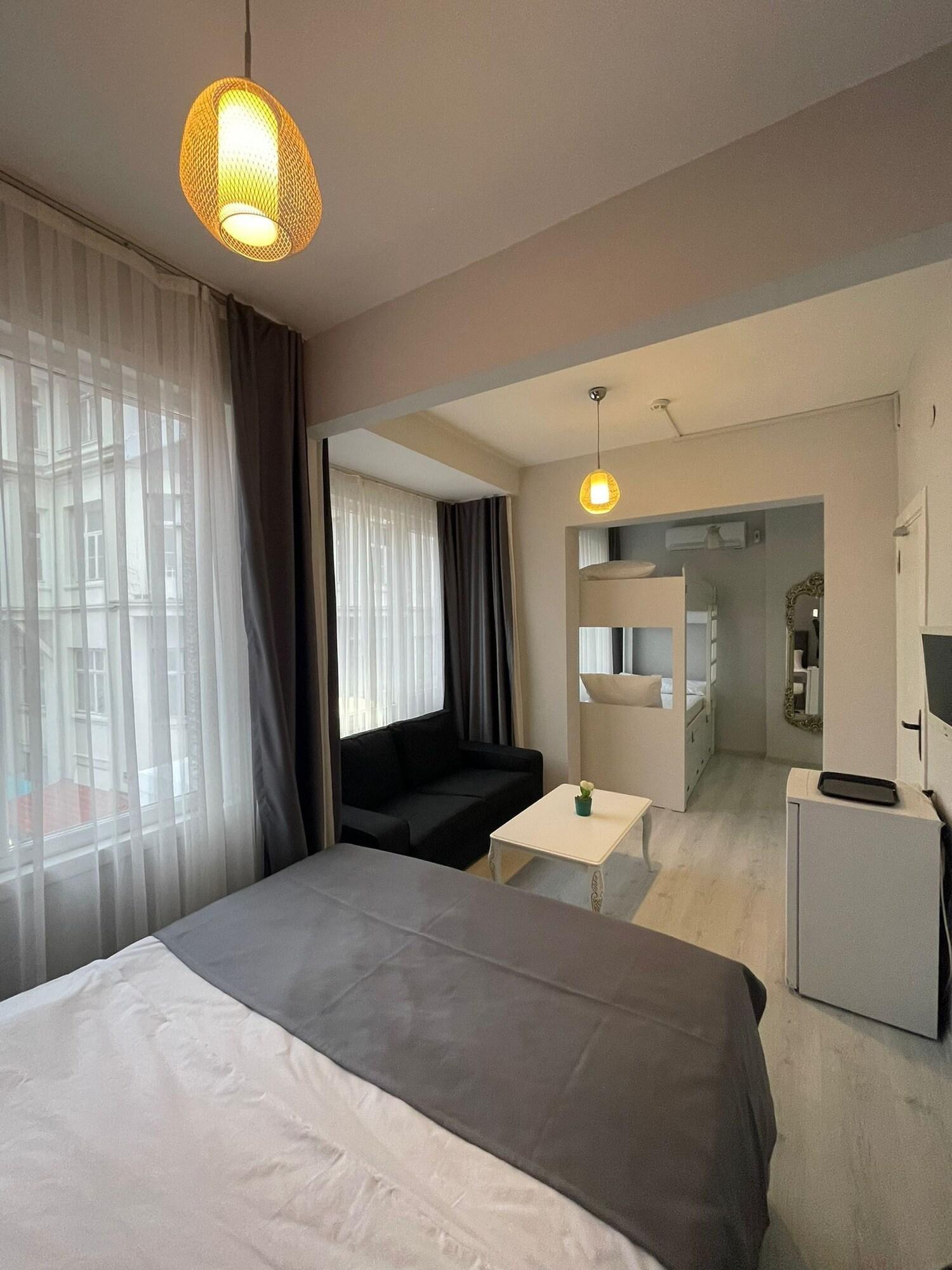 Oldmile Palace Hotel Istanbul Exterior photo
